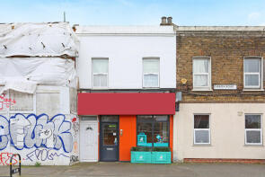 Flat A, 4, Gibbon Road, London SE15 2AS