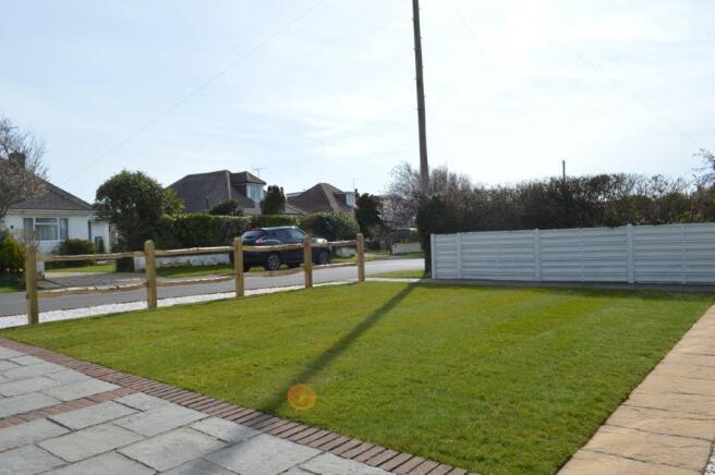 FRONT GARDENS