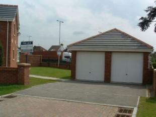 DOUBLE GARAGE