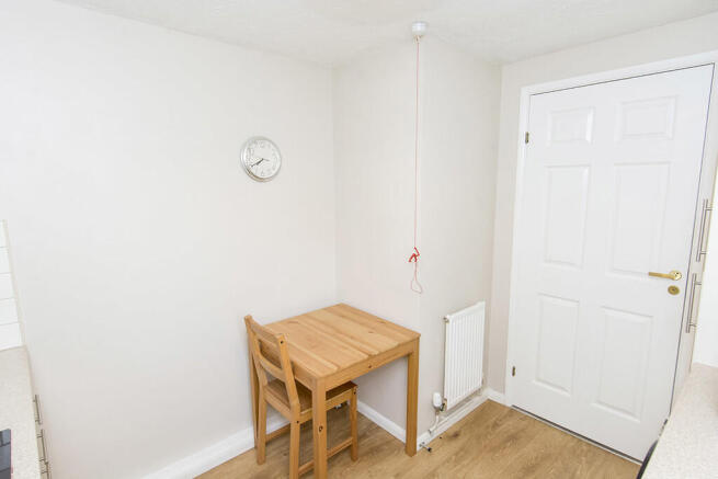 Saxon Close, Market Harborough photo 4
