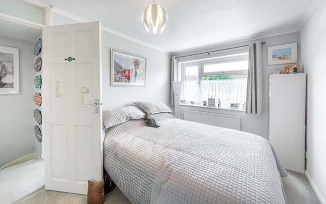 8 Graham Road    ...