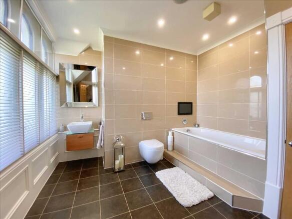 Ensuite Bathroom