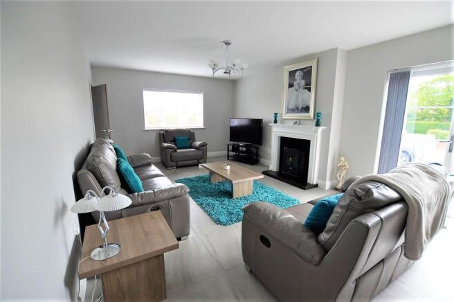 Lounge 1