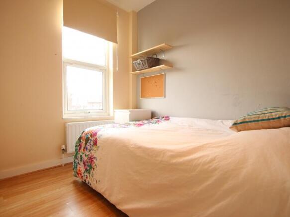 5 bed Terraced to rent Image 7