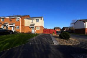 2, Furness Grove, Highfields, Stafford ST17 9GA