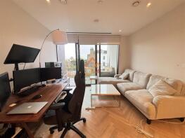 5, 2 Hampton House, Michael Road, London SW6 2RL