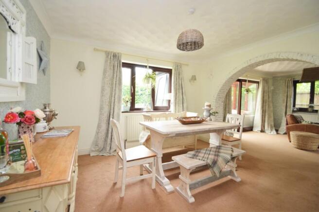 6 Dining Room B