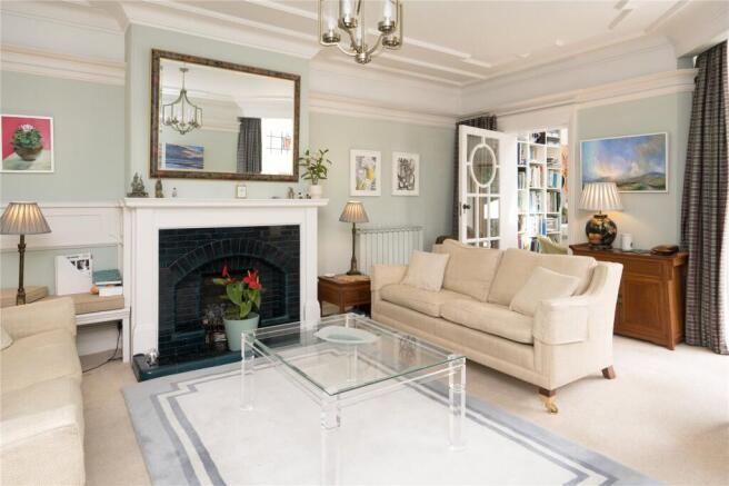 5 bed Semi-Detached for sale Image 9