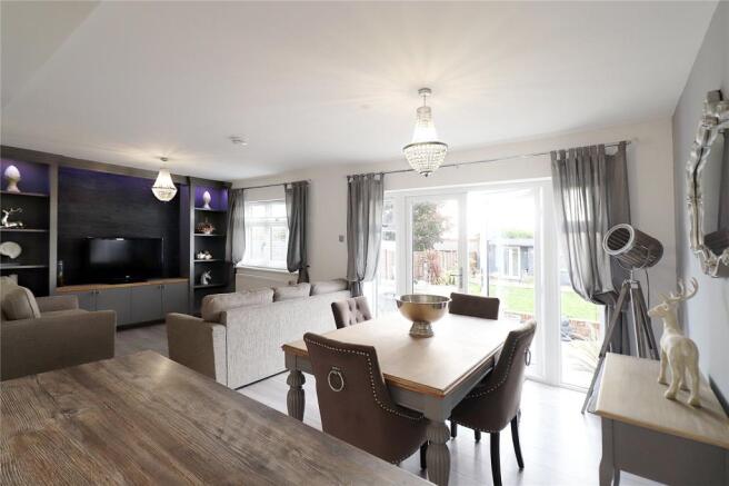 Lounge Dining Area