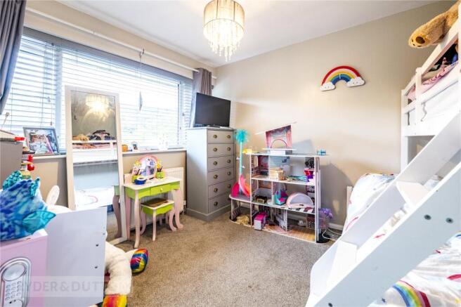 3 bed Terraced for sale Image 11
