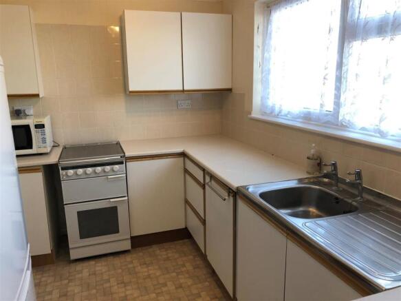 kitchen1.jpg