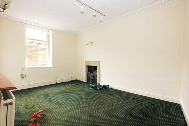3 bed Terraced for sale Image 6