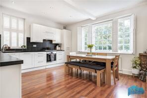 Flat 2, 51, Frognal, London NW3 6YA