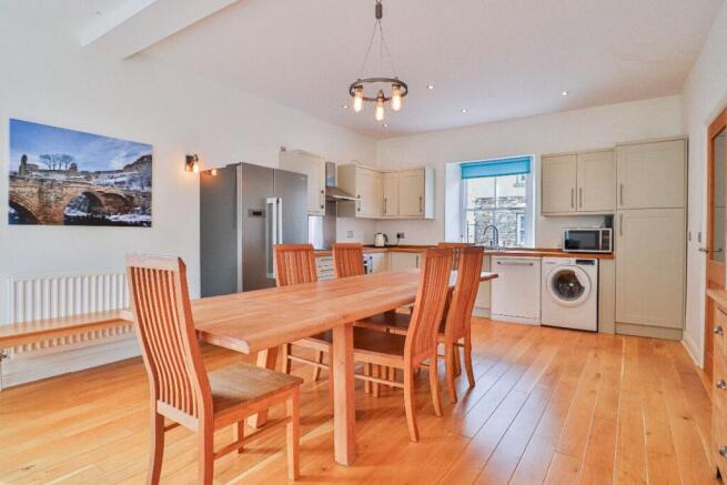 3 bed Terraced for sale Image 7