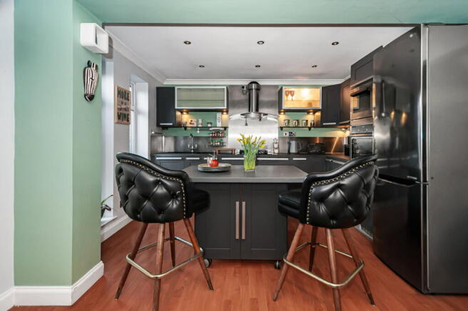 3 bed Detached for sale Image 8