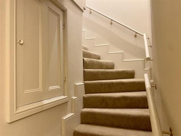 3 bed Apartment for sale Image 12
