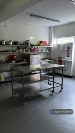 1 bed House Share to rent Image 7