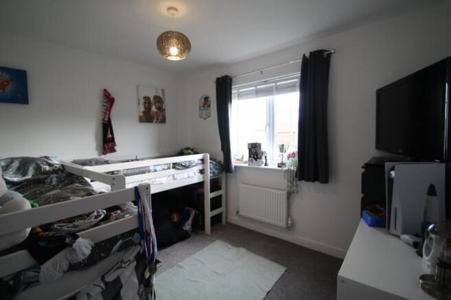 3 bed Semi-Detached to rent Image 8