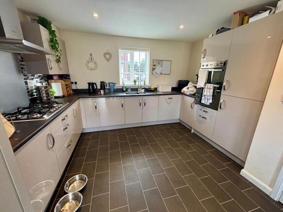 Kitchen.JPEG