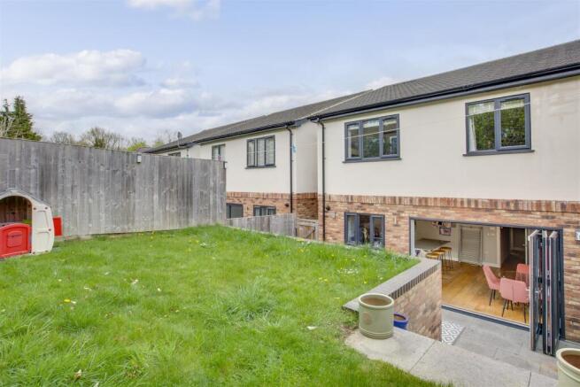 62 Windrush Court, HP13 7UL-4.jpg