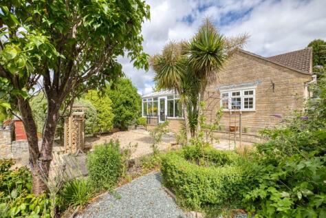 Knights Yard, High Street, Castle Cary, Somerset, BA7