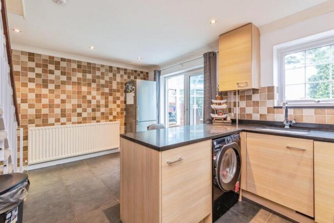 Kitchen/ Dining Room