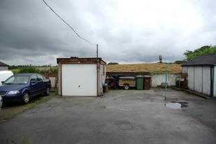 Rear Garden & Views