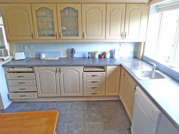 BREAKFAST KITCHEN