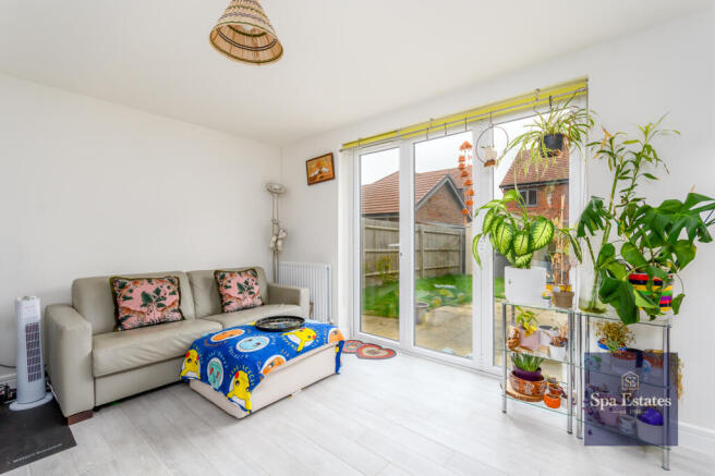 11, Whittaker Way, Warwick, Warwickshire photo 4