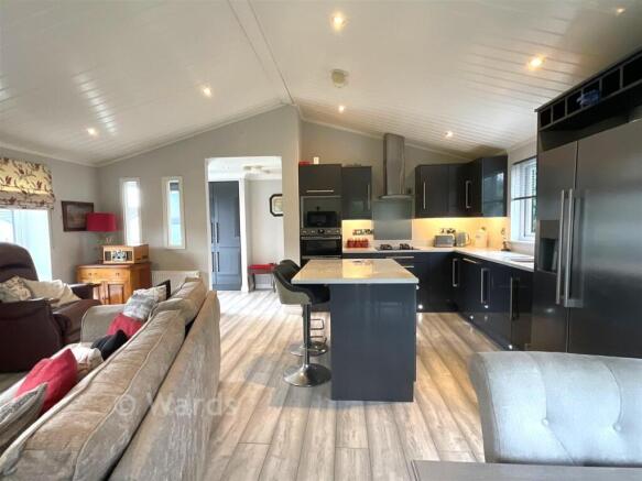 Lounge/Kitchen