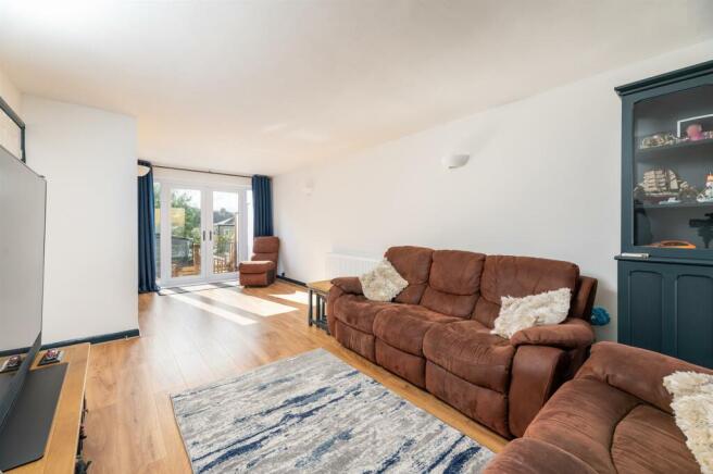 Sitting & Dining Room