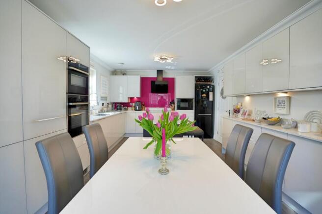 Kitchen/Breakfast Room