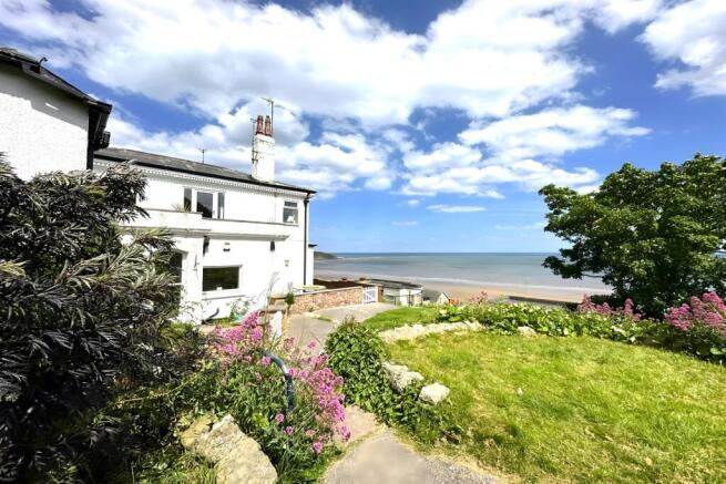 3 bed Flat for sale Image 4