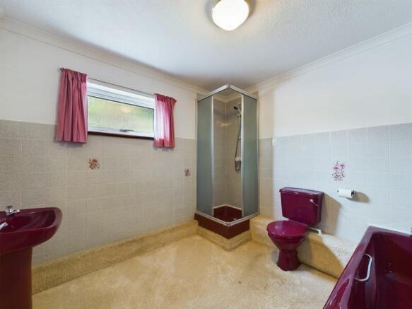 lower floor bathroom