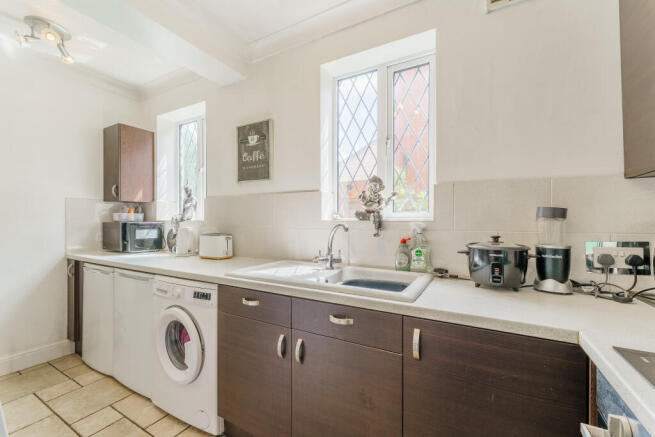 3 bed Semi-Detached for sale Image 6