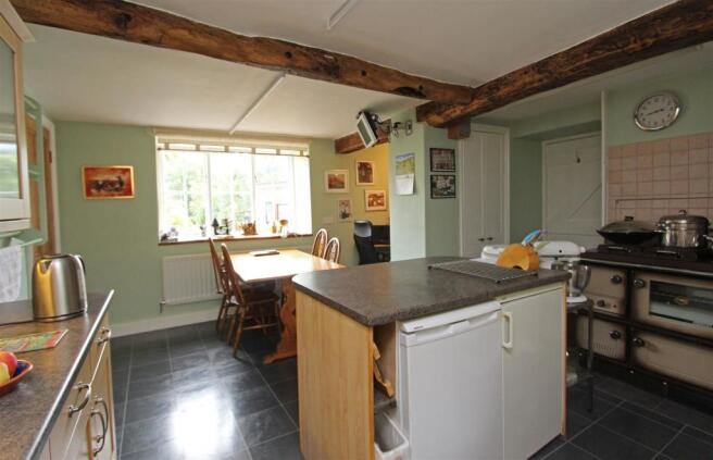 Kitchen....jpg