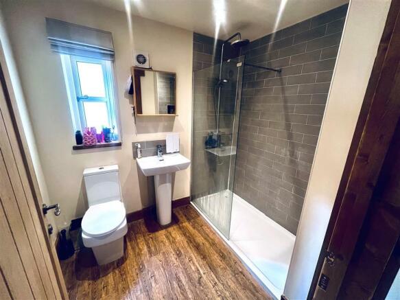 En-suite Bathroom
