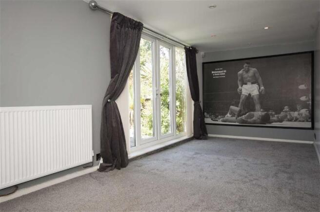 SITTING ROOM