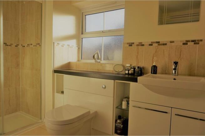Master En-suite
