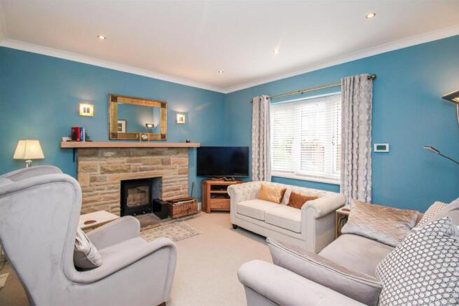 3 bed Detached Bungalow for sale Image 9