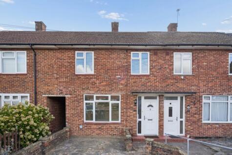 Newquay Gardens, South Oxhey, Watford, WD19