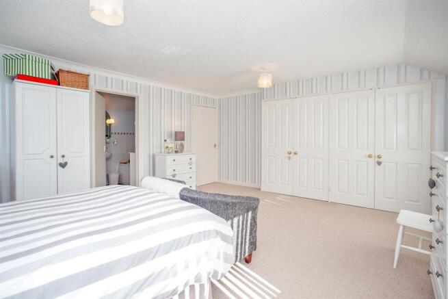 Master Bedroom 2.jpg