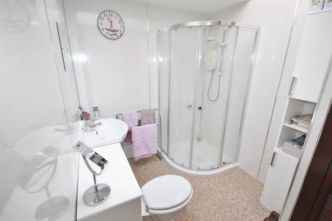 2 bed Semi-Detached for sale Image 7