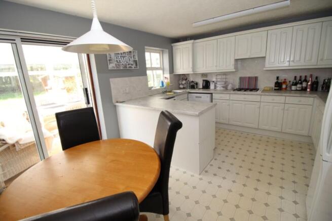 Kitchen / Breakfast Room