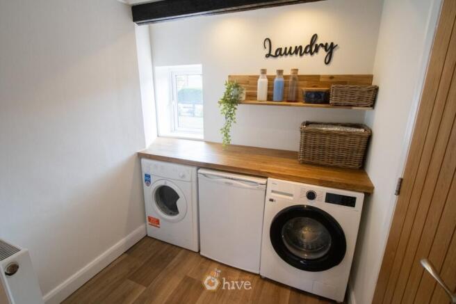 4 bed Detached for sale Image 8