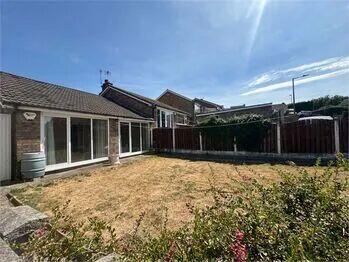 2 bed Semi-Detached Bungalow for sale Image 10