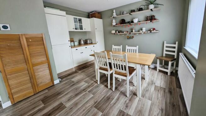 pbox-dining_room-335777.jpg