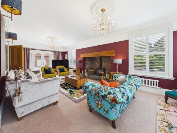 7 bed Detached for sale Image 7