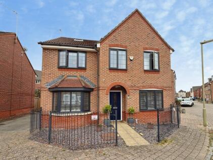 Fawn Drive, Aldershot, Hampshire, GU12