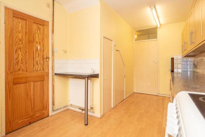 3 bed Terraced for sale Image 8